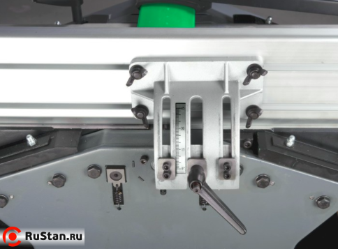 Наклонный упор. Алюминиевый упор может быть наклонен на угол до 45°. фото №5 ADH 250 фото №5